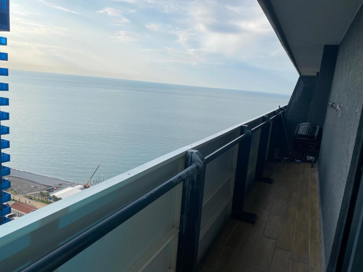 Orbi City Twins Tower Batumi Eksteriør billede