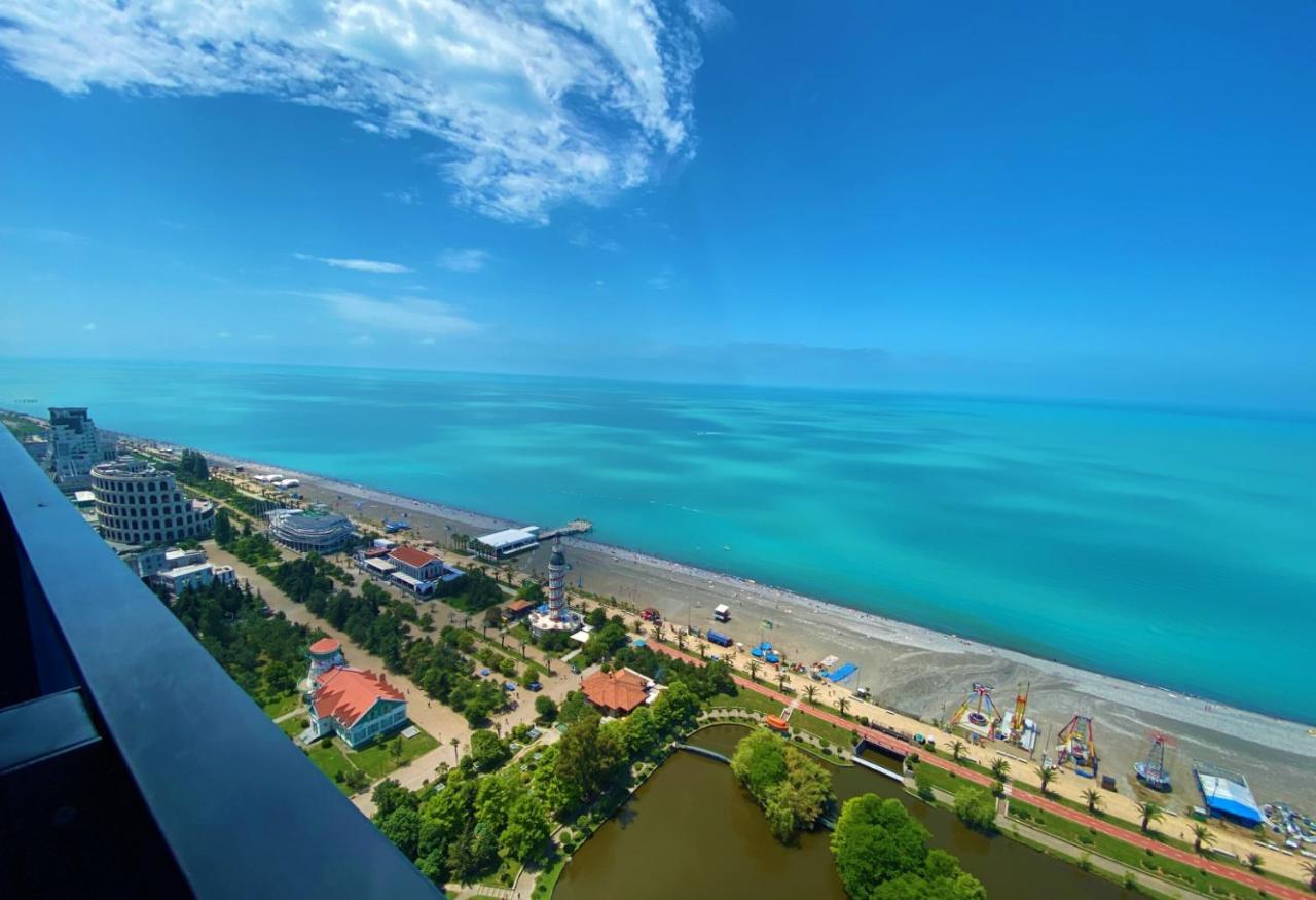 Orbi City Twins Tower Batumi Eksteriør billede