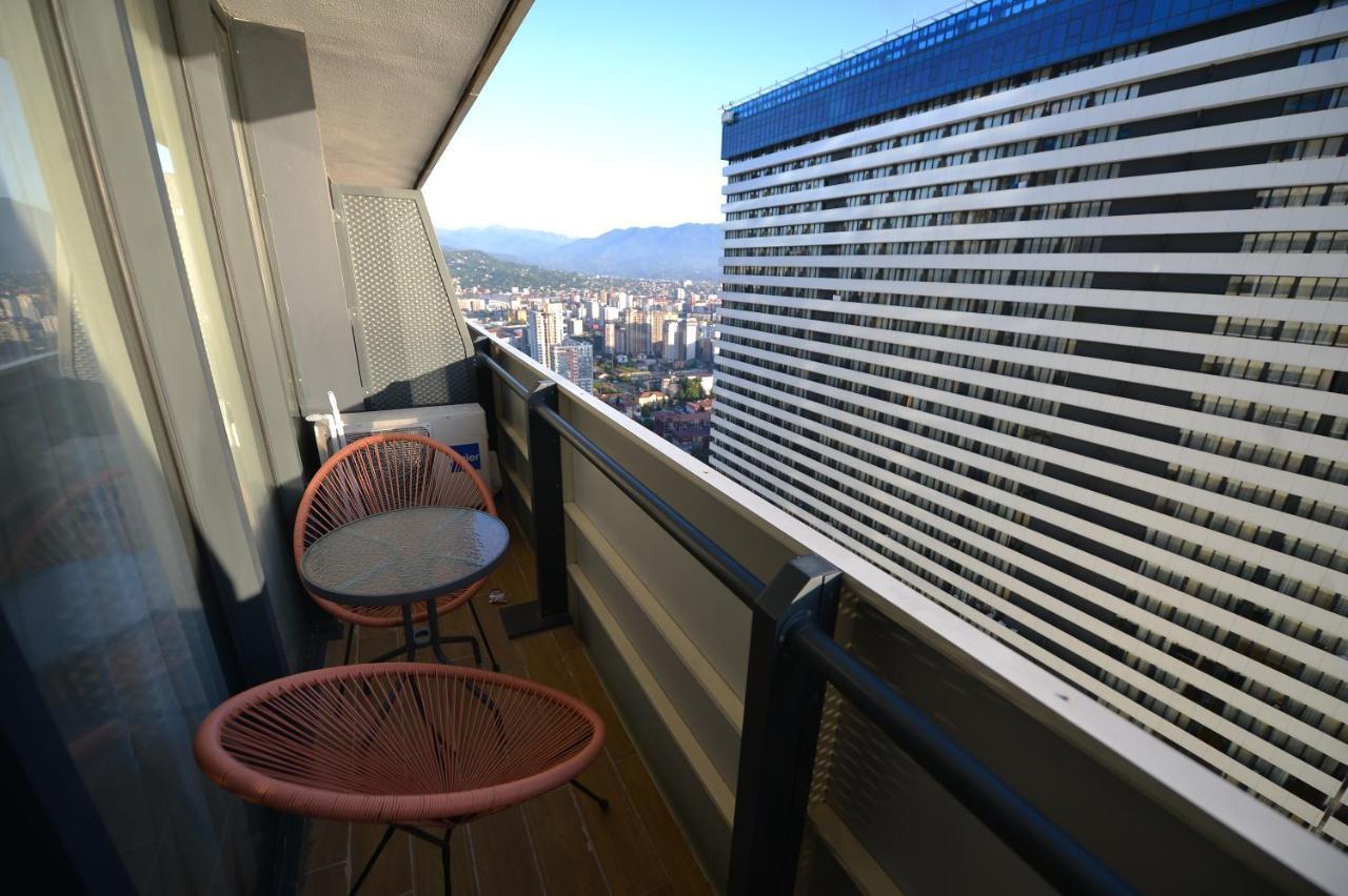 Orbi City Twins Tower Batumi Eksteriør billede