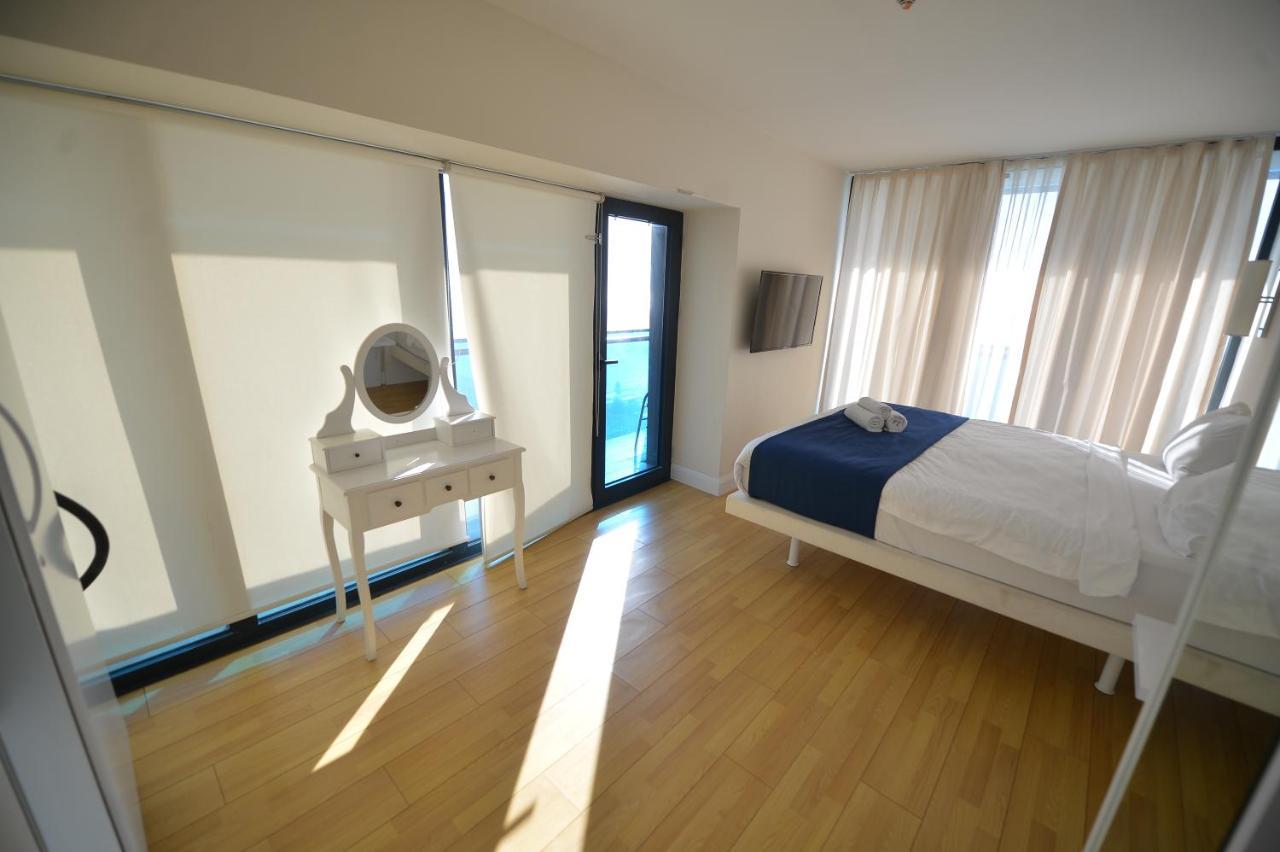Orbi City Twins Tower Batumi Eksteriør billede