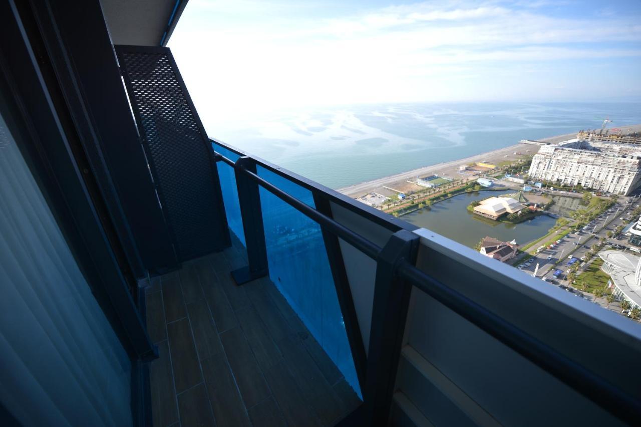 Orbi City Twins Tower Batumi Eksteriør billede