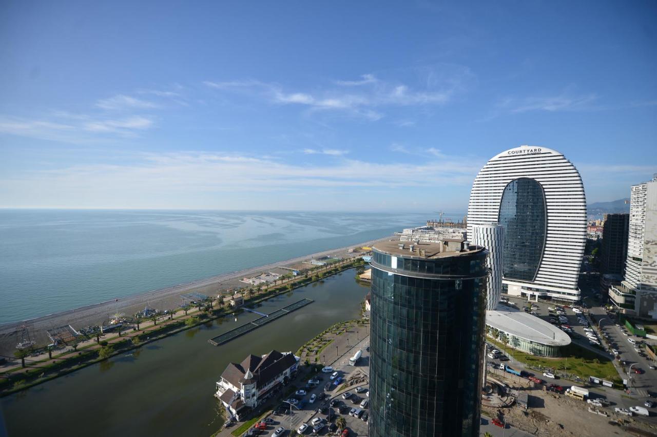 Orbi City Twins Tower Batumi Eksteriør billede